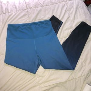 Ombré blue leggings